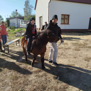 Wyjazd uczniów klas I - III na "Dzień Pieczonego Ziemniaka" do gospodarstwa agroturystycznego w Czechnowie