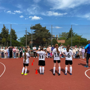Zajęcia pokazowe z piłki nożnej dla dziewczynek kl. I-III.(fot.8)