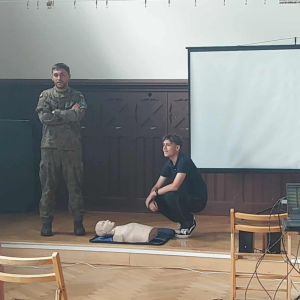 Program edukacyjno-obronny "Edukacja z wojskiem" fot.1