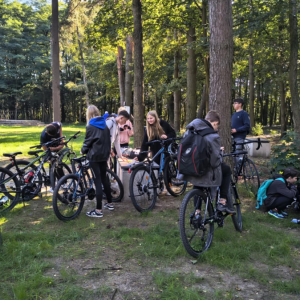 Uczestnicy Powiatowego Zlotu Rowerowego w Miejskiej Górce