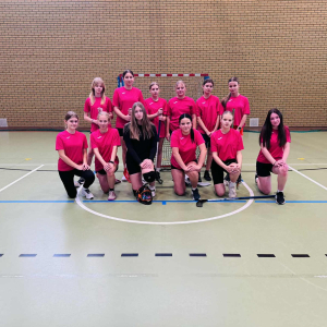 Zespół dziewcząt SP3 w unihokeja