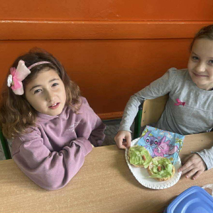 Uczniowie podczas zajęć ogólnopolskiej akcji „Śniadanie daje moc” fot. 5