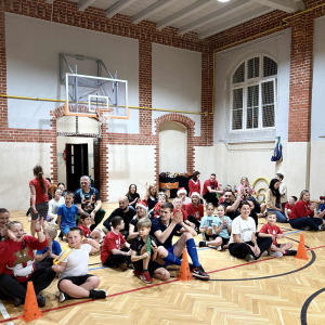Mikołajkowe zajęcia sportowe dla uczniów klas 1-3 Fot. 18
