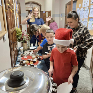 Mikołajkowe zajęcia sportowe dla uczniów klas 1-3 Fot. 4