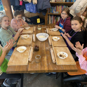 Warsztaty piernikowe w Pakosławiu Pasiece Smakulskich – fot. 15