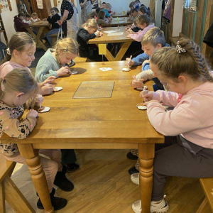 Warsztaty piernikowe w Pakosławiu Pasiece Smakulskich – fot. 6