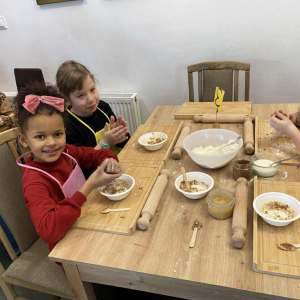 Warsztaty piernikowe w Pakosławiu Pasiece Smakulskich – fot. 17