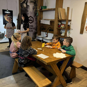 Warsztaty piernikowe w Pakosławiu Pasiece Smakulskich – fot. 31