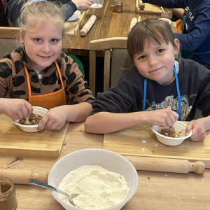 Warsztaty piernikowe w Pakosławiu Pasiece Smakulskich – fot. 42