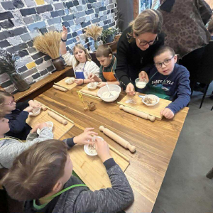 Warsztaty piernikowe w Pakosławiu Pasiece Smakulskich – fot. 37