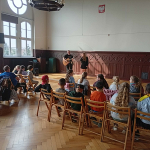 Odwiedziny podopiecznych Środowiskowego Domu Samopomocy w murach naszej szkoły - fot. 16