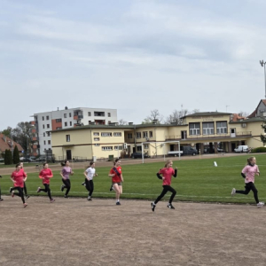 Finał powiatowy w czwórboju lekkoatletycznym dziewcząt i chłopców w ramach Igrzysk Dzieci - fot. 1