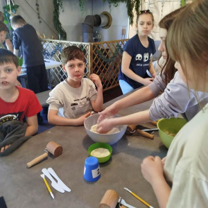 Wycieczka edukacyjna klas 1–3 do Młyna Skokowa - fot. 41