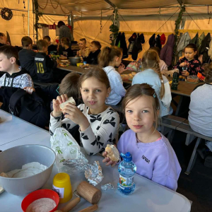 Wycieczka edukacyjna klas 1–3 do Młyna Skokowa - fot. 4
