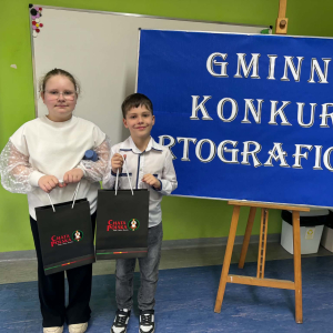  Emilia Nowak i Szymon Kruszka - uczestnicy Gminnego Konkursu Ortograficznego klas III