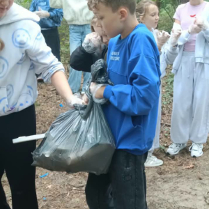 Akcja "Sprzątanie Świata" - fot. 1