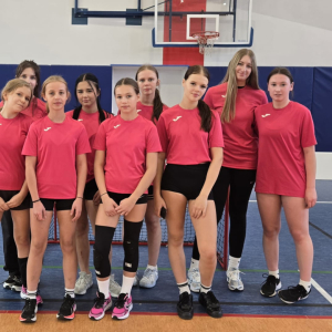 Eliminacje do finału powiatowego w unihokeju dziewcząt - fot. 3