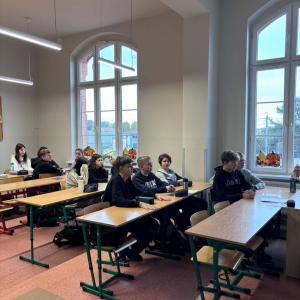 TYDZIEŃ KARIERY W NASZEJ SZKOLE - fot . 4